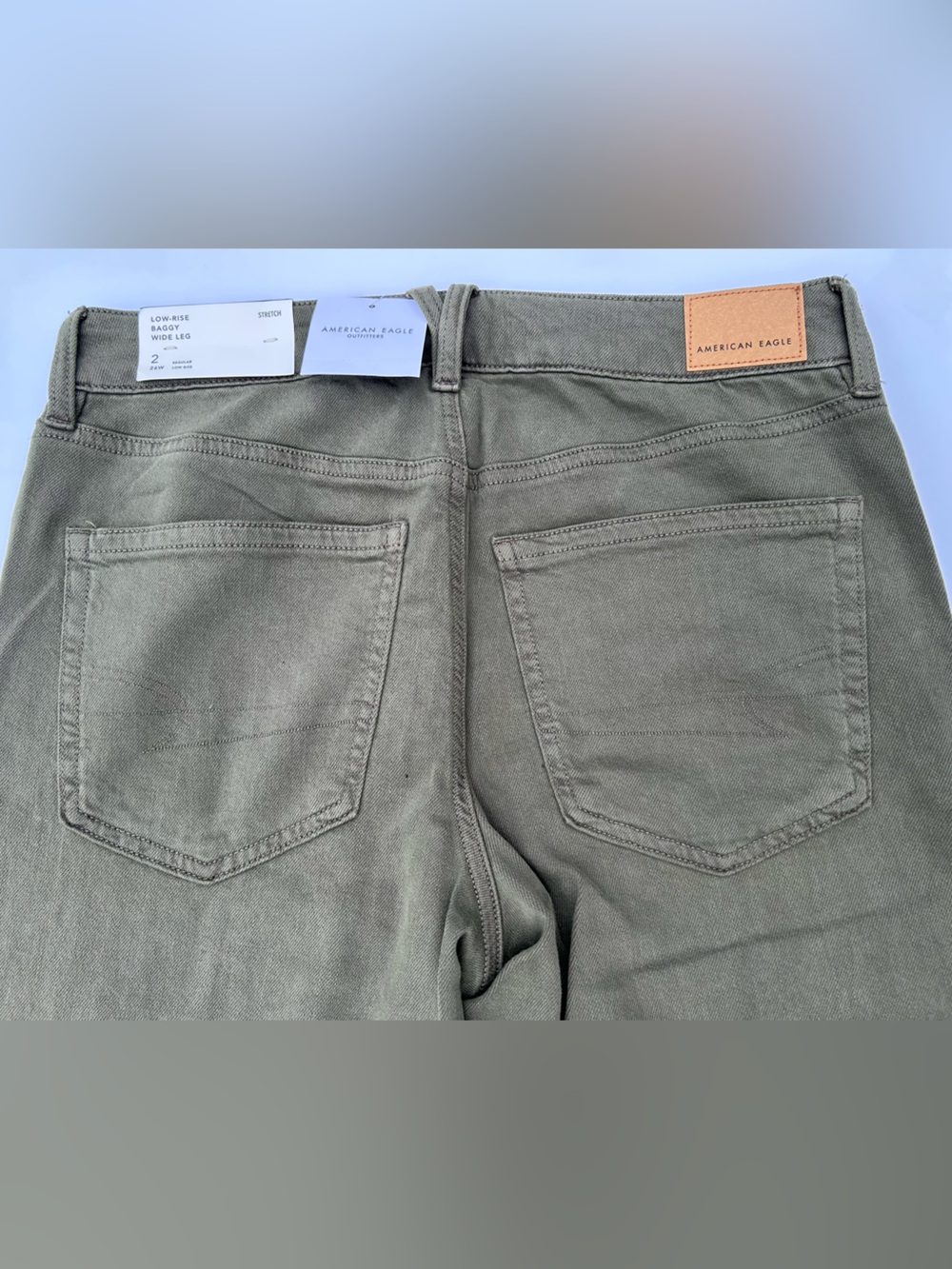 NWT🌷American Eagle Low-Rise Baggy Wide Leg Olive Pants - Picture 6 of 7